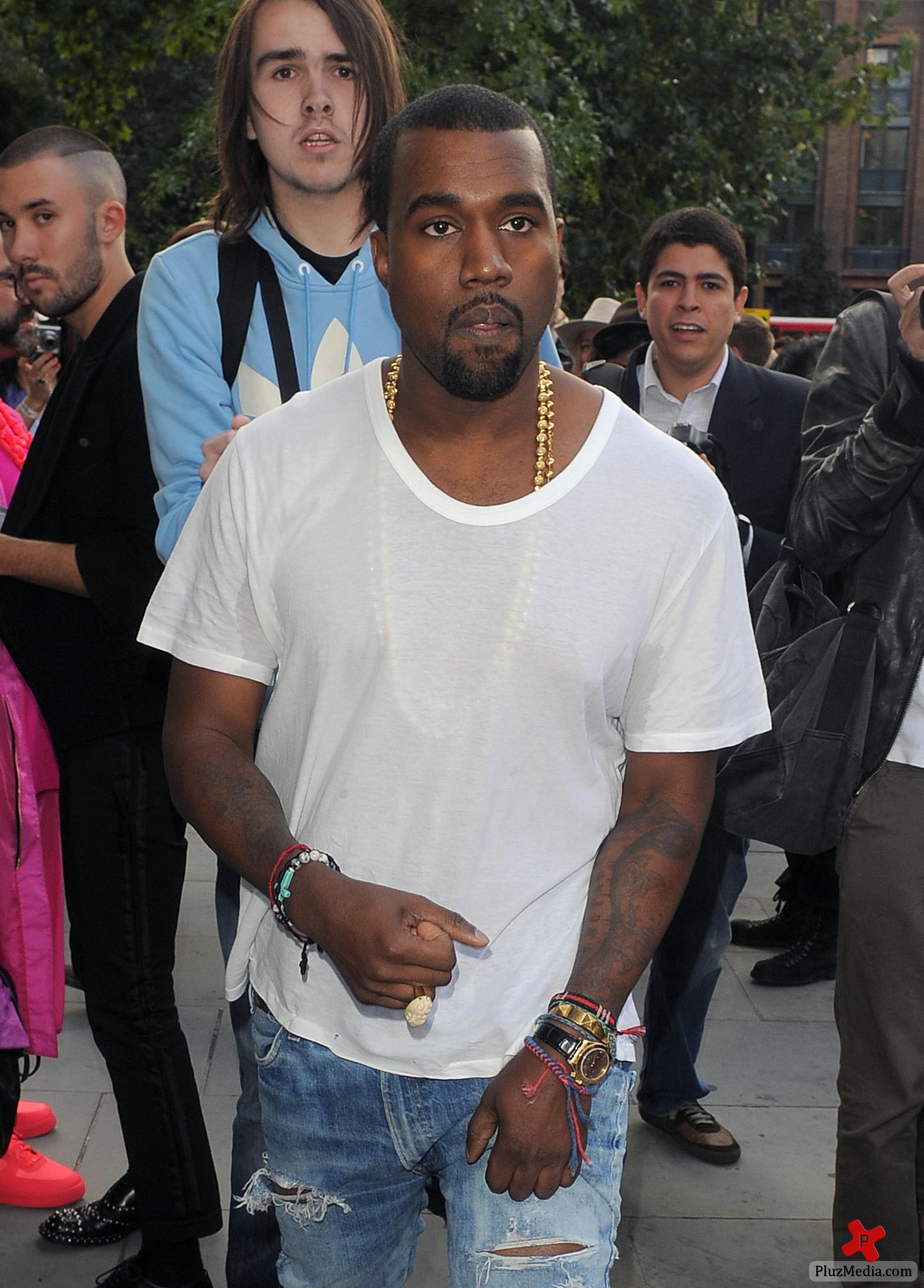 Kanye West - London Fashion Week Spring Summer 2012 - Christopher Kane - Outside | Picture 82275